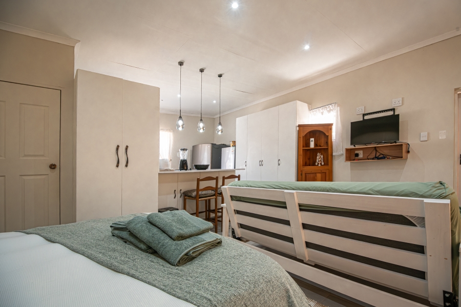 4 Bedroom Property for Sale in Fraaiuitsig Western Cape